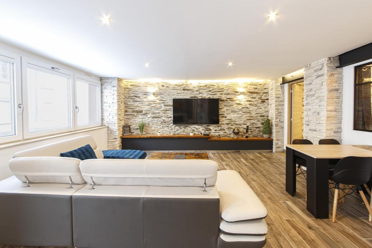 Appartement Luxueux Au Coeur De La Doutre อองเชร์ ภายนอก รูปภาพ