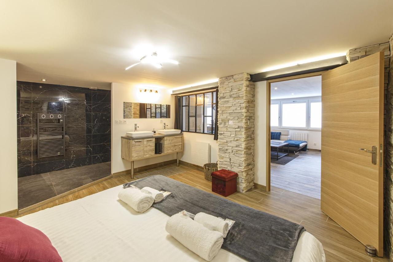 Appartement Luxueux Au Coeur De La Doutre อองเชร์ ภายนอก รูปภาพ