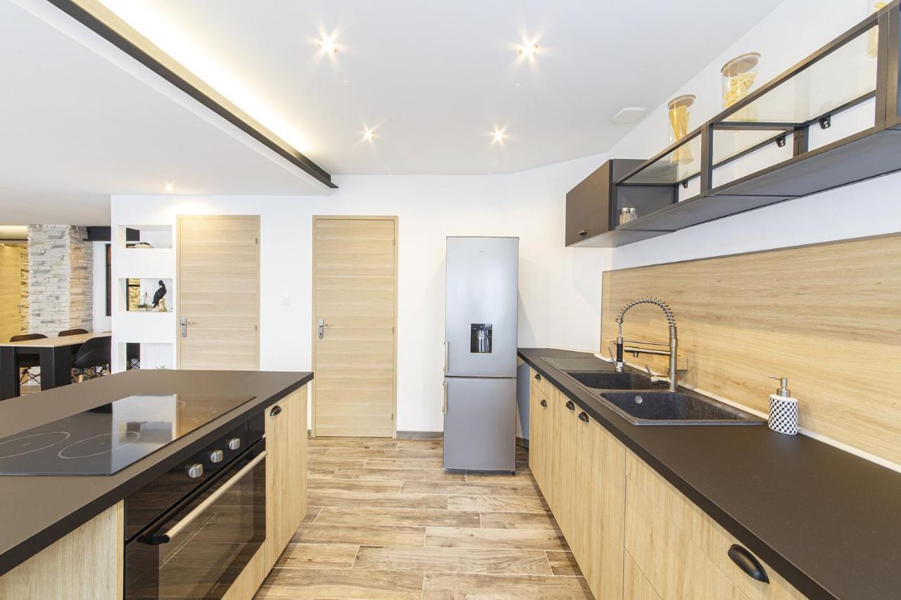 Appartement Luxueux Au Coeur De La Doutre อองเชร์ ภายนอก รูปภาพ