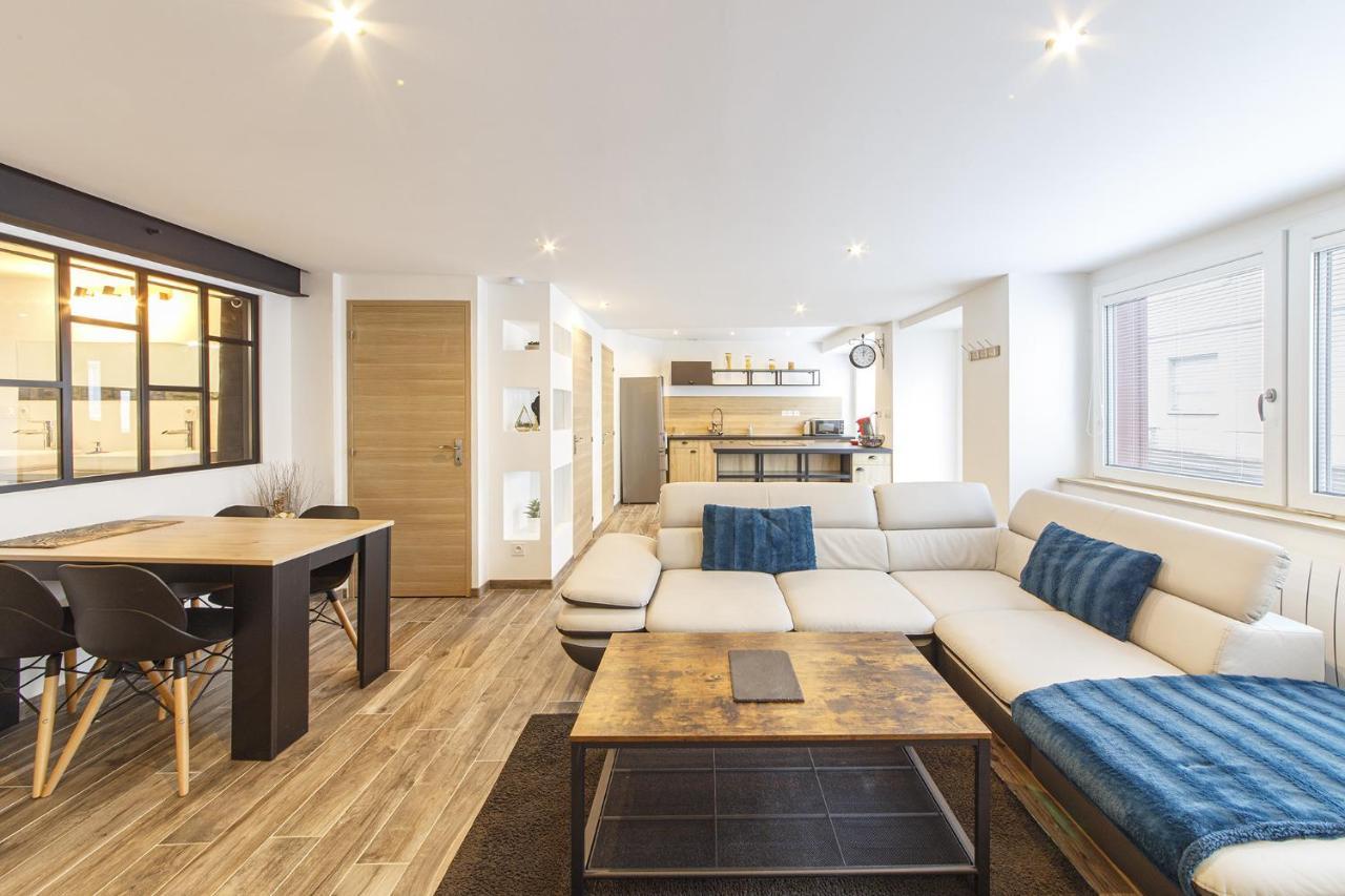 Appartement Luxueux Au Coeur De La Doutre อองเชร์ ภายนอก รูปภาพ